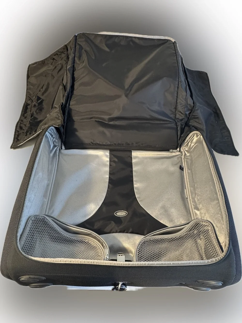 TUMI T3 Black Ballistic Nylon Hanging Garment Bag Carry On Suit Travel Luggage